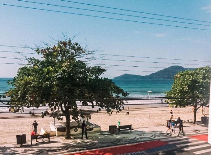 Fantastico Frente Ao Mar Em Balneario Camboriu